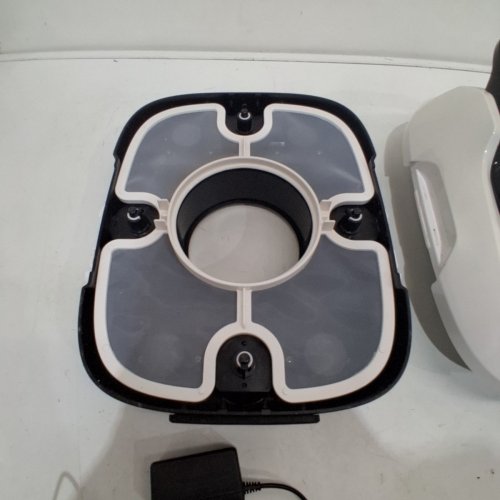 AIPER CORDLESS AUTOMATIC ROBOTIC POOL CLEANER - FOR ABOVE-GROUND POOLS UP TO 860SQ.FT - (MODEL: SCUBA 800) image 6