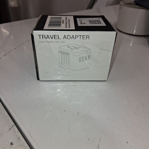 UNIVERSAL TRAVEL ADAPTER - BLACK image 6