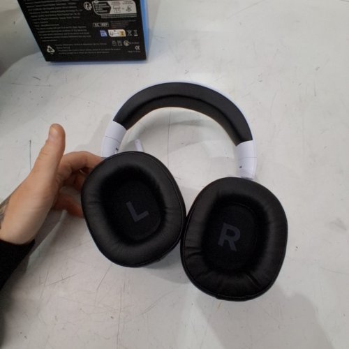 GTHEOS WIRELESS NOISE CANCELLING GAMING HEADSET - 2.4GHZ - WHITE (MODEL: CAPTAIN780) image 3