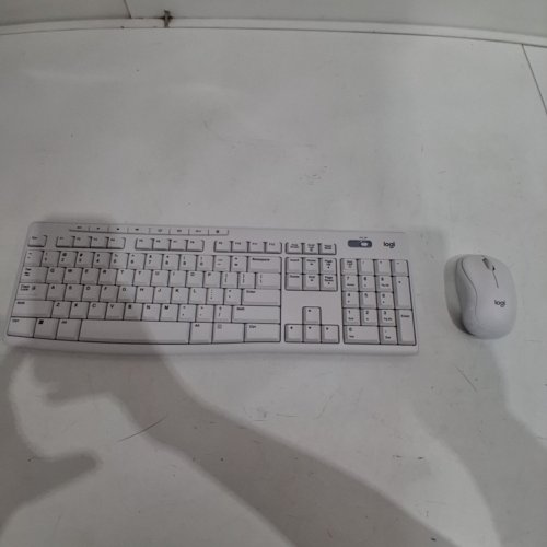 2PC LOGITECH WIRELESS KEYBOARD AND MOUSE COMBO - 2.4 GHZ WIRELESS - WHITE (MODEL: MK270) image 4