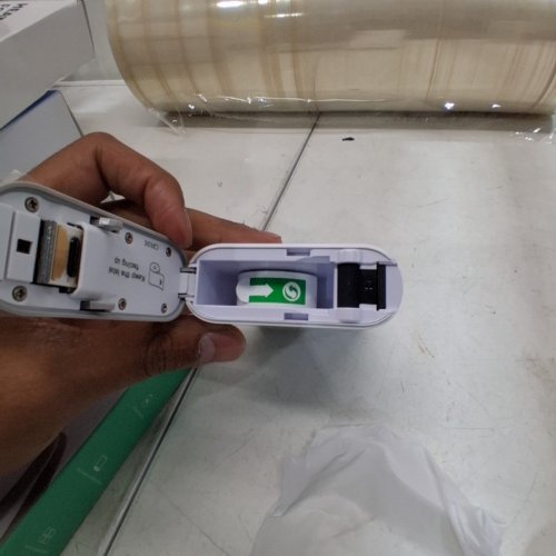 NELKO PORTABLE BLUETOOTH LABEL MAKER WITH COMPANION APP - WHITE/GREY (MODEL: P21) image 3