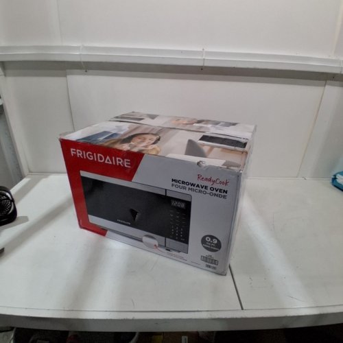 FRIGIDAIRE MICROWAVE OVEN - 0. 9CU.FT - 900W - STAINLESS STEEL (MODEL: EMW959-C) image 7