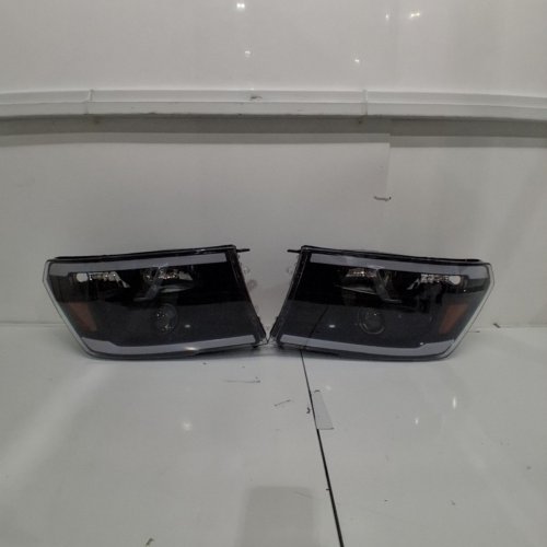 2PC HEADLIGHT ASSEMBLIES LEFT / DRIVER SIDE AND RIGHT / PASSENGER SIDE - BLACK (MODEL: AM8-R / AM8-L) image 3