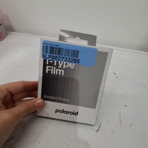 8PK POLAROID B&W I-TYPE FILM (MODEL: 6001) image 2