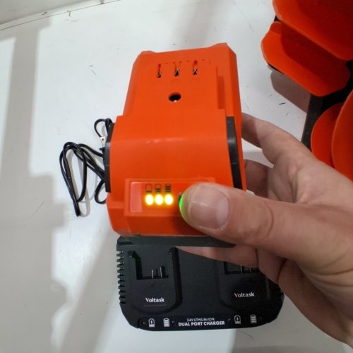 VOLTASK CORDLESS SNOW SHOVEL WITH 2 BATTERIES & DUAL QUICK CHARGER - 48V - 13.5" - ORANGE / BLACK (MODEL: CSS005-135) image 2