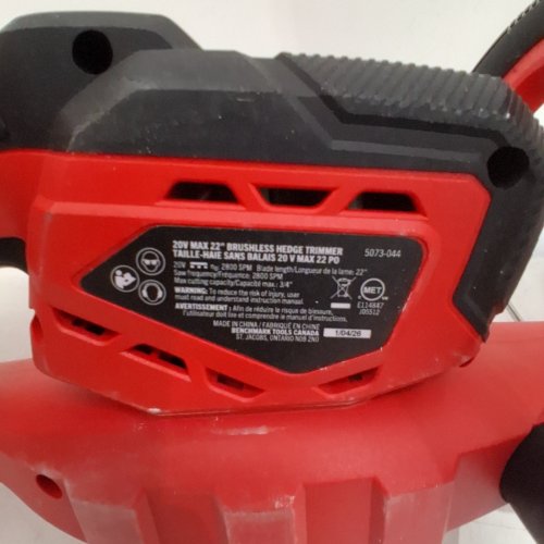 BENCHMARK CORDLESS HEDGE TRIMMER - 22" - 20 V BATTERY - RED/BLACK (MODEL: 5073-044) image 2