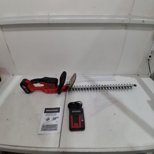BENCHMARK CORDLESS HEDGE TRIMMER - 22" - 20 V BATTERY - RED/BLACK (MODEL: 5073-044) image 3