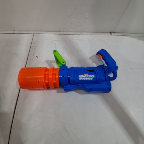 KIDS ZURU BUNCH O BUBBLES SPINNING BARREL BUBBLE BLASTER WITH RECHARGEABLE BATTERY - 30,000 BUBBLES PER MINUTE - BLUE/ORANGE (MODEL: 1851658) image 4