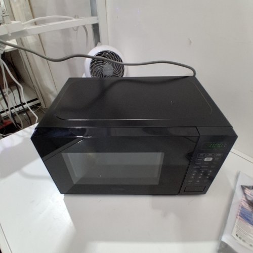 DANBY COUNTERTOP MICROWAVE - 0.7 CU.FT - BLACK - (MODEL: DBMW0721BBB) image 5