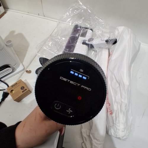 SHARK DETECT PRO CORDLESS HANDHELD/STICK VACUUM CLEANER WITH AUTO-EMPTY SYSTEM - 1.3L - WHITE/ASH PURPLE (MODEL: IW3110C) image 2