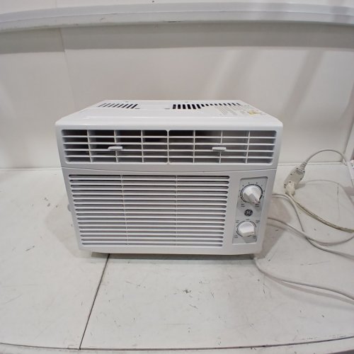 GENERAL ELECTRIC GE APPLIANCES MECHANICAL ROOM AIR CONDITIONER FOR SMALL ROOMS - 5000BTU - 150SQ. FT. (MODEL: AWAS05BWFC) image 3