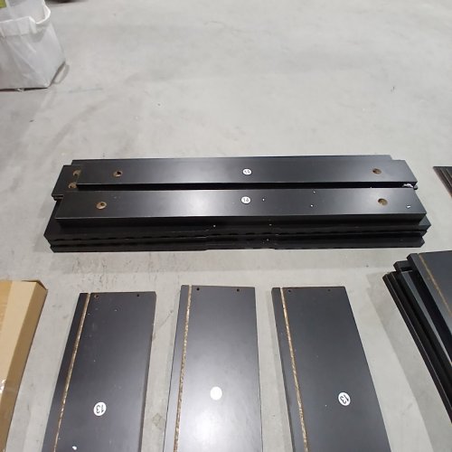 GARVEE THREE-DRAWER FLUTED DRESSER - BLACK (ITEM: PHO_33HDGC8R) image 3