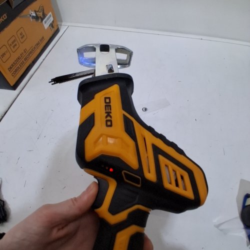 DEKO CORDLESS RECIPROCATING SAW - 20V - ORANGE (MODEL: DKRS20XL01-S1) image 2
