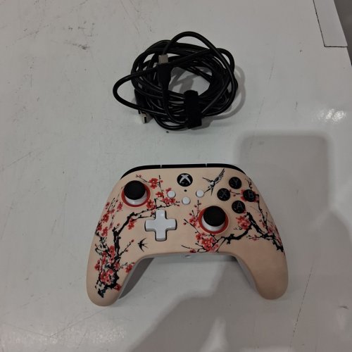 POWERA WIRED XBOX GAME CONTROLLER - XBOX SERIES X/S - WARRIORS NIRVANA/TAN FLORAL (MODEL: XBGPAWIH) image 4