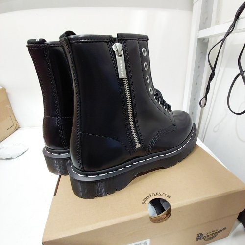 UNISEX DR. MARTENS ZIP BEX WS BOOT - MENS: 7 WOMENS: 8 - POLISHED SMOOTH BLACK (MODEL: 1460) image 6