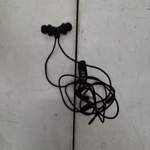 JBL ENDURANCE RUN2 WIRED WATERPROOF IN-EAR SPORT HEADPHONES - BLACK image 3