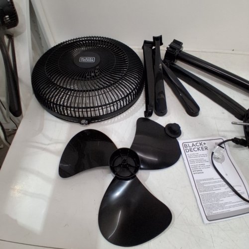 BLACK & DECKER OSCILLATING PEDESTAL FAN WITH 3 SPEED - 16" - BLACK (MODEL: BFP16MXB) image 5