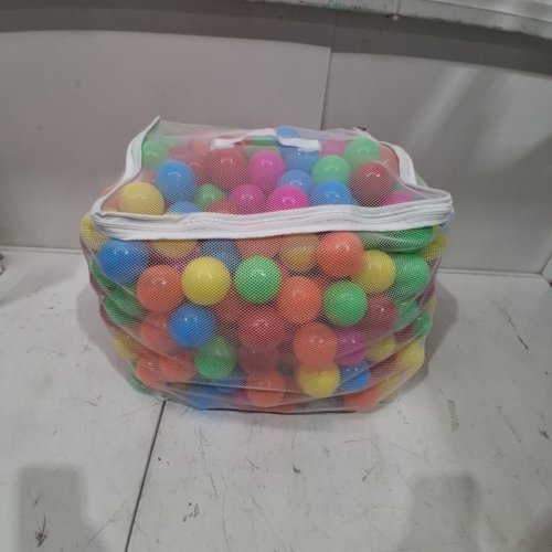400PK AMAZON BASICS BPA FREE PLASTIC BALL PIT BALLS - 2.3" BALLS - 6 BRIGHT COLORS (MODEL: 76188) image 2