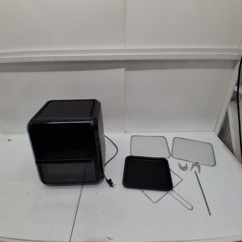 CHEFMAN 6-IN-1 DIGITAL AIR FRYER OVEN - 12QT CAPACITY - BLACK (MODEL: RJ38-RDO-V12-CA) image 3