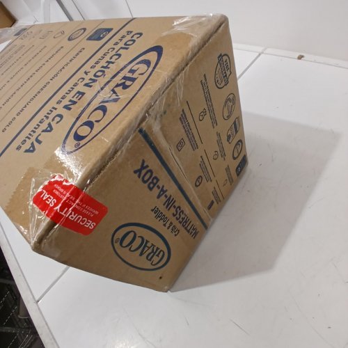 GRACO PREMIUM FOAM CRIB MATTRESS - 28" X 52" X 4.5" - WHITE (MODEL: 06710-400) image 4
