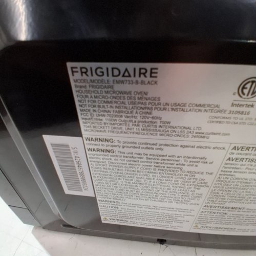 FRIGIDAIRE READYCOOK COUNTERTOP MICROWAVE OVEN - 0.7CU FT, 700W - BLACK (MODEL: EMW733-BLACK) image 6