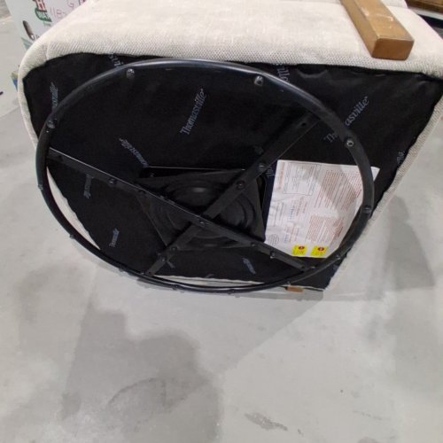 THOMASVILLE SWIVEL FABRIC CHAIR - 275LBS MAX 32' X 28" - BEIGE/WOOD image 3