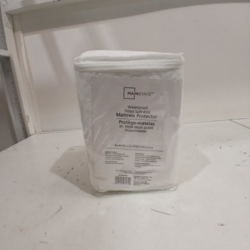 MAINSTAYS WATERPROOF FITTED SOFT KNIT MATTRESS PROTECTOR -QUEEN - WHITE image 3