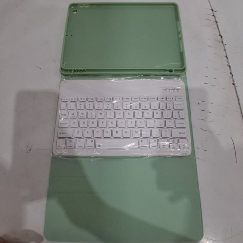 TABLET CASE FOR 7TH, 8TH AND 9TH GEN IPAD 10.2" - WITH WIRELESS BLUETOOTH KEYBOARD - GREEN image 2