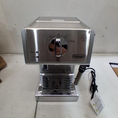 DELONGHI ESPRESSO & CAPPUCCINO MACHINE WITH BUILT-IN MILK FROTHER - 15 BAR - STAINLESS STEEL (MODEL: ECP3620) image 3