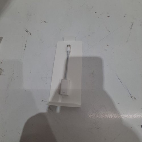 APPLE LIGHTNING TO USB CAMERA ADAPTER - WHITEAPPLE LIGHTNING TO USB CAMERA ADAPTER - WHITE image 2