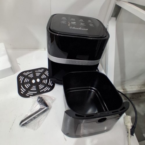 BLUEBOW 8-IN-1 AIR FRYER WITH TOUCHSCREEN, VIEWING WINDOW, COOKING PRESETS - 6QT - 1350W - BLACK/SILVER image 3