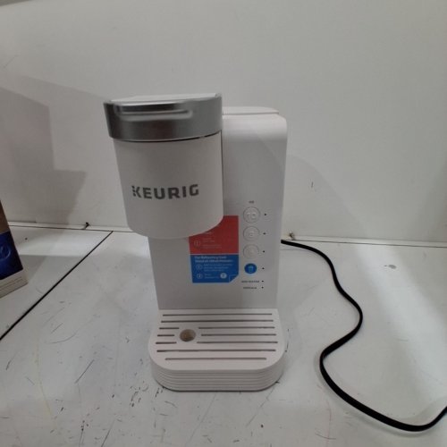 KEURIG K-EXPRESS ESSENTIALS PLUS SINGLE SERVE K-CUP COFFEE MAKER - 36OZ - WHITE (MODEL: K92) image 3