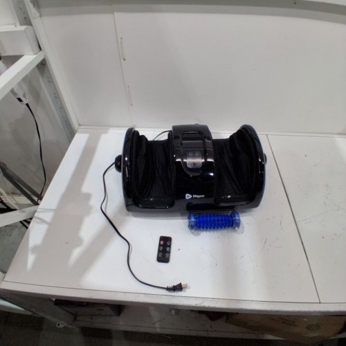 LIFEPRO SHIATSU KNEADING AND ROLLING MASSAGER WITH REMOTE - BLACK (MODEL: CA-LP-RLXTX-BLK) image 3