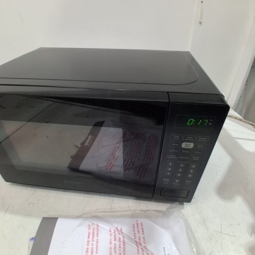 DANBY COUNTERTOP MICROWAVE - 700W - 0.7CU.FT - BLACK (MODEL: DBMW0721BBB) image 4