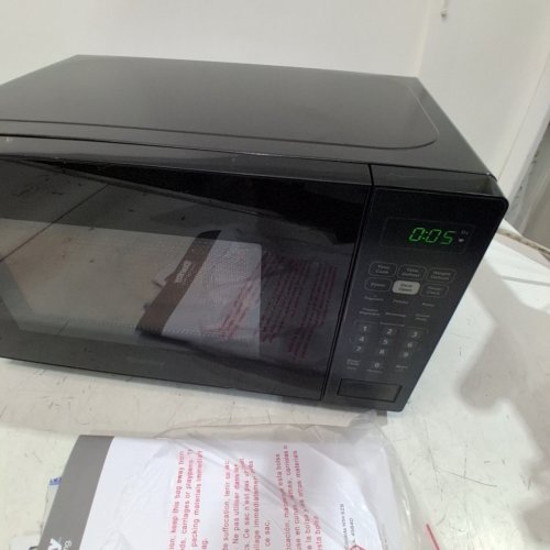 DANBY COUNTERTOP MICROWAVE - 700W - 0.7CU.FT - BLACK (MODEL: DBMW0721BBB) image 5