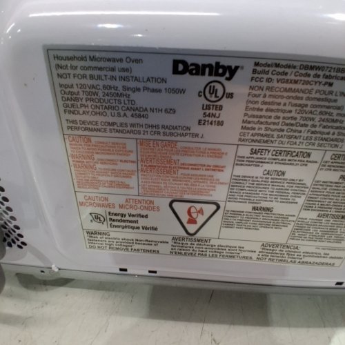 DANBY COUNTERTOP MICROWAVE - 700W - 0.7CU.FT - BLACK (MODEL: DBMW0721BBB) image 8
