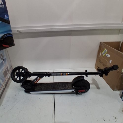 KIDS JETSON OMEGA ILLUMINATED ELECTRIC SCOOTER - 8KM RANGE - 16KM/H - BLACK (MODEL: 1747518) image 2
