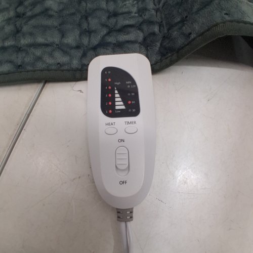 CRADLE YOU IN WARMING COMFORT! BODY HEATING ELECTRIC PAD WITH HEAT SETTINGS AUTO - 12" X 23" - GREY - (TK-HP2412) image 2