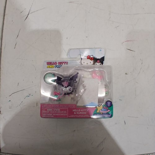 4PC HELLO KITTY AND FRIENDS 2 FIGURE SET - SERIES 2 DREAMLAND - HELLO KITTY & KUROMI image 2