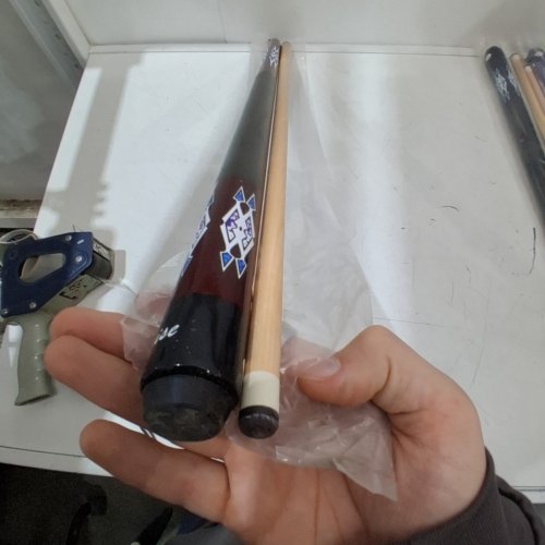 KMISE POOL CUE STICK - 20OZ - 58" - RED image 3