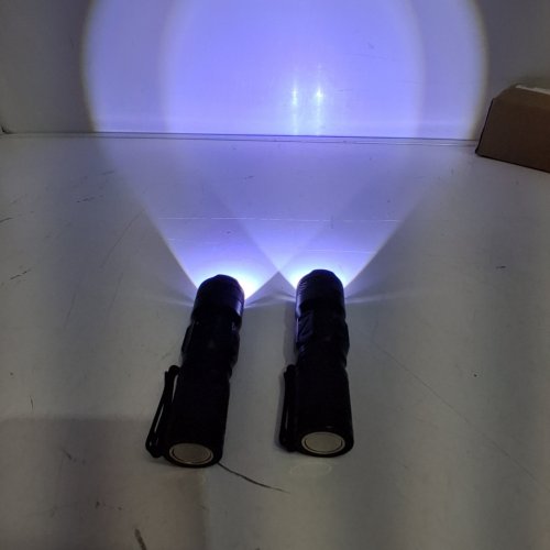 2PK UNROEVS RECHARGEABLE MAGNETIC MINI FLASHLIGHT - BLACK image 2