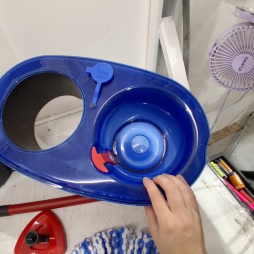 VILEDA EASYWRING RINSE CLEAN 2 TANK SPIN BUCKET SYSTEM - BLUE/RED/GREY image 4