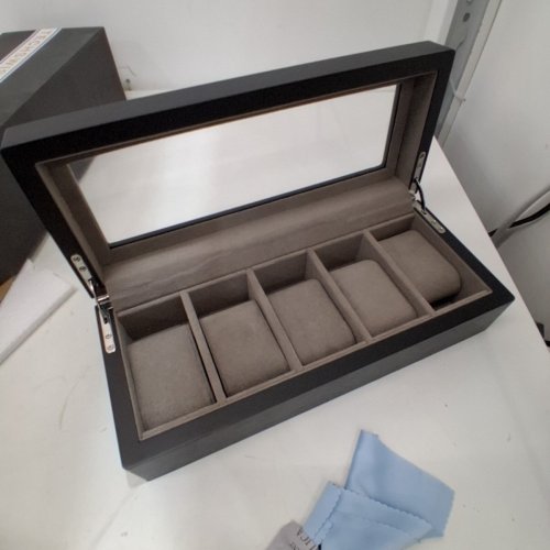 TECH SWISS WOOD GRAIN WATCH BOX WITH GLASS WINDOW - 5 SLOTS - BLACK (MODEL: TSBOX6100ESSBK) image 5
