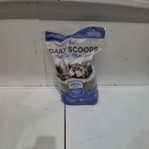 CAT LOVE DAILY SCOOPS MULTICAT SCENTED PAPER CAT LITTER WITH ZEOLITE & BAKING SODA - 12 LBS (MODEL: 37022) image 2