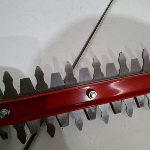 GREENWORKS CORDLESS BATTERY OPERATED OUTDOOR HEDGE TRIMMER *TOOL ONLY* - 24V - GREEN (MODEL: HT24B05) image 3