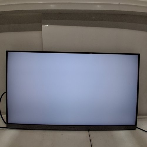 SAMSUNG 28” 4K UHD MONITOR - AMD FREESYNC, HDR 10 - BLACK (MODEL: LU28R550UQNXZA) image 3