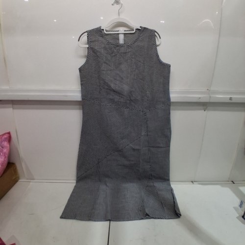 WOMEN'S SUMMER SLEEVELESS STRIPED DRESS - MEDIUM - BLACK/WHITE image 2
