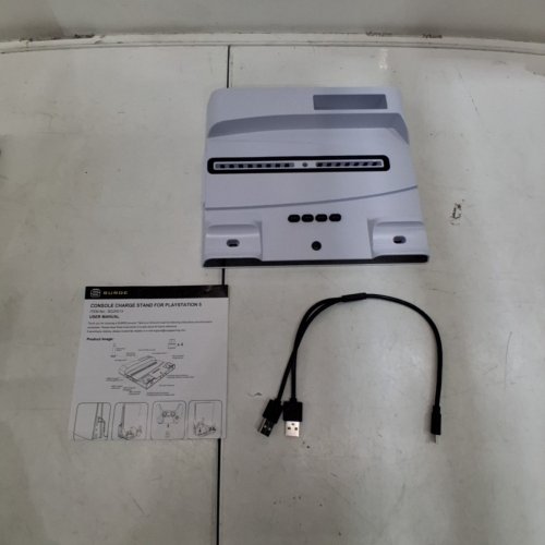 SURGE MULTI-FUNCTION CHARGING STAND PLAYSTATION 5 PS5 DIGITAL AND DISC VERSION WITH COOLING FANS 2 CHARGE DOCKS FOR DUALSENSE CONTROLLERS - WHITE (MODEL: SG20013) image 6