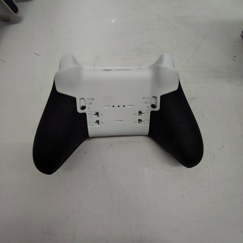 XBOX ELITE SERIES 2 CORE CONTROLLER - WHITE image 3