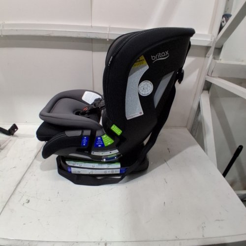 BRITAX POPLAR CLICK TIGHT CONVERTIBLE REAR &FRONT FACING CAR SEAT - 40LB REAR FACING MAX LOAD / 65LB FRONT FACING MAX LOAD - STONE ONYX/BLACK (MODEL: E1C973M) image 8